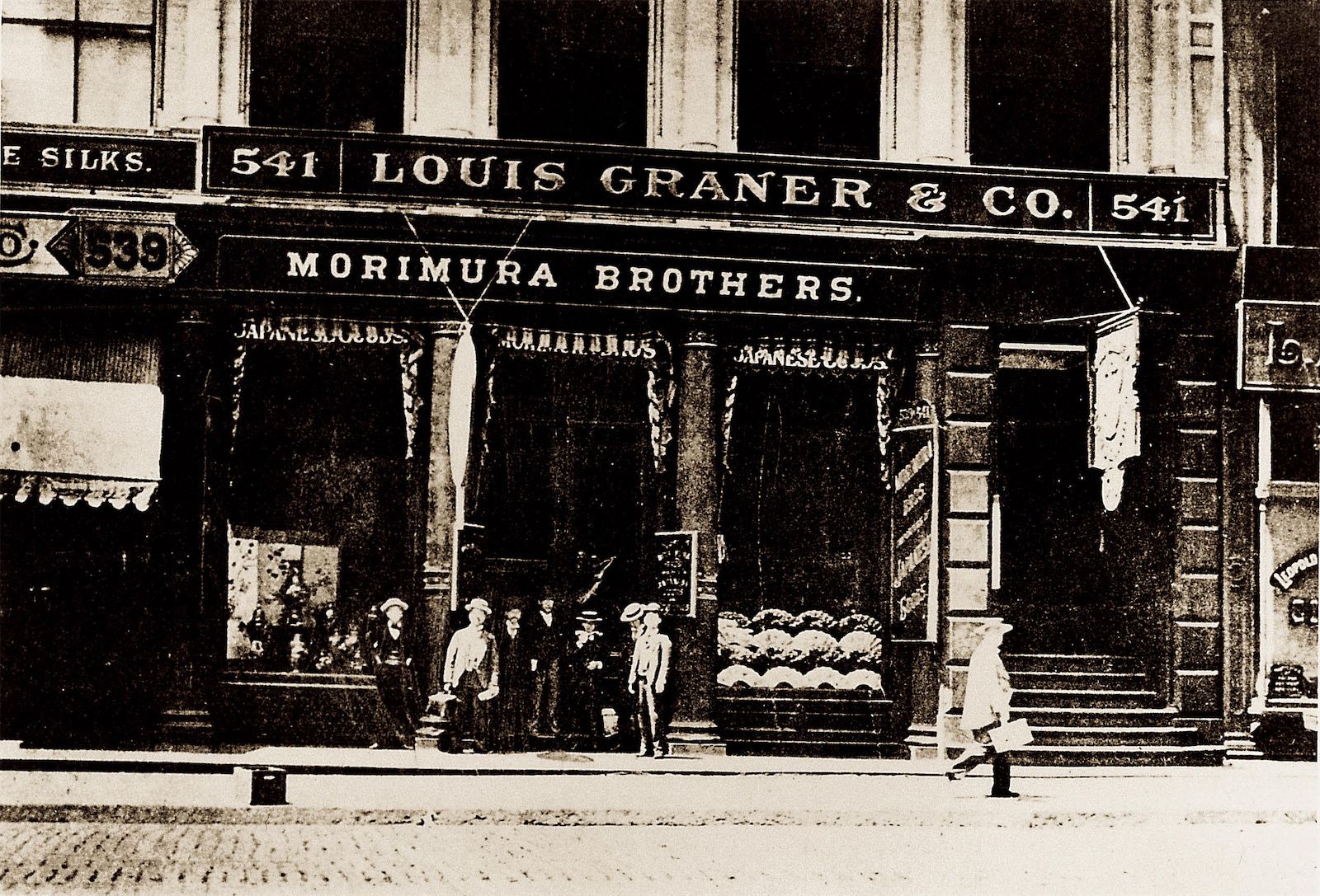 Morimura-Brothers-Store-on-Broadway-3